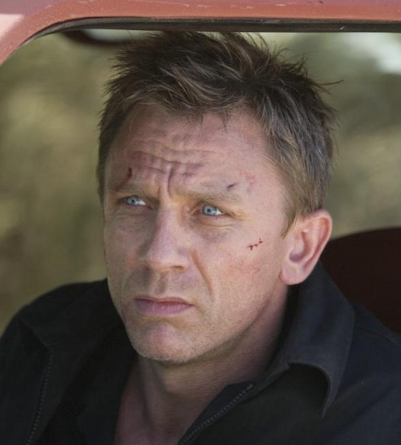 Daniel Craig Hairstyle 2025 Pics