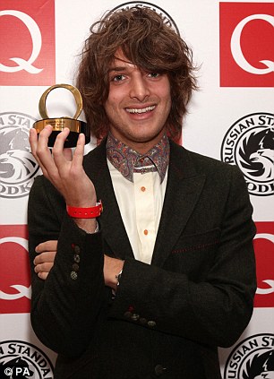 Paolo Nutini Haircut 2025 Pictures